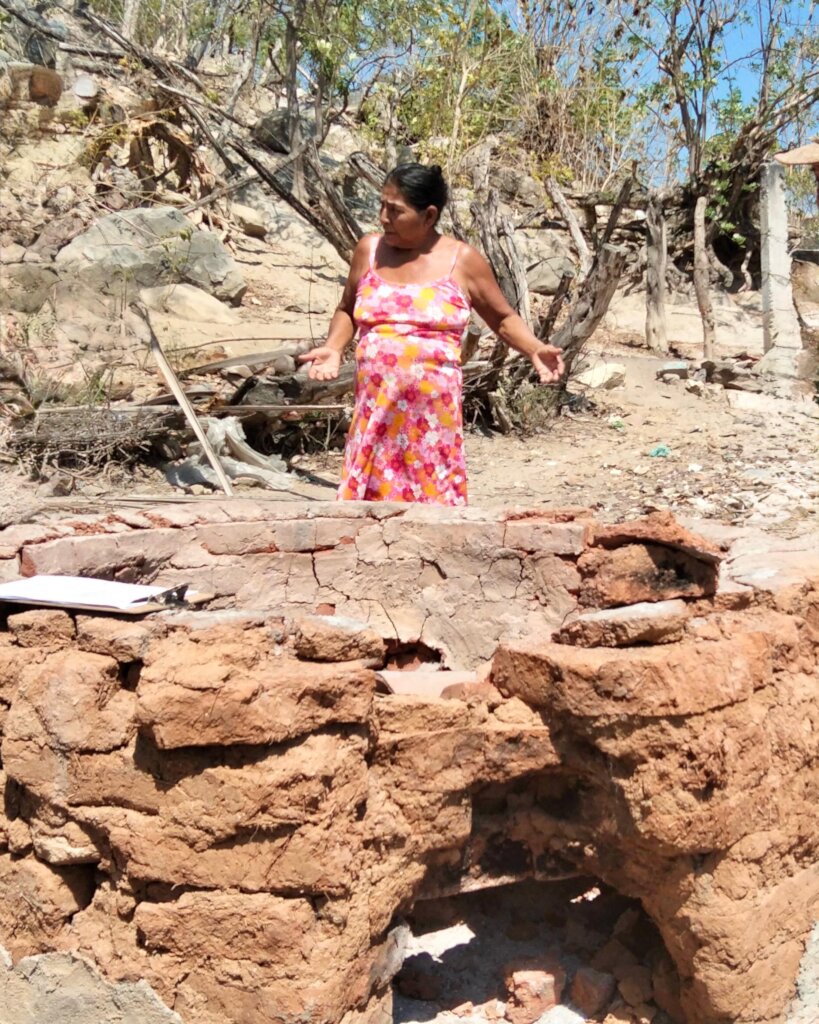Women rebuilding San Marcos after earthquake