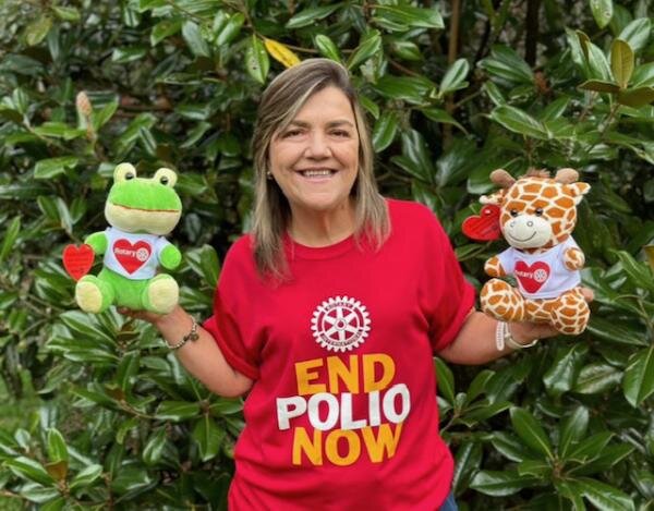 Rotarian in Colombia raises funds for polio