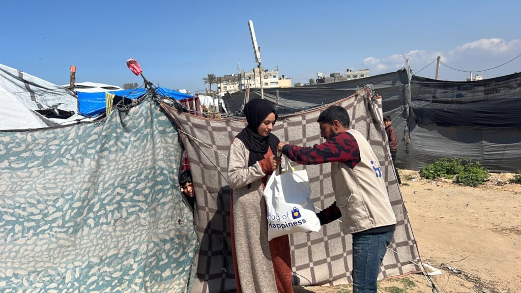 Learning Kits for Palestinian Children