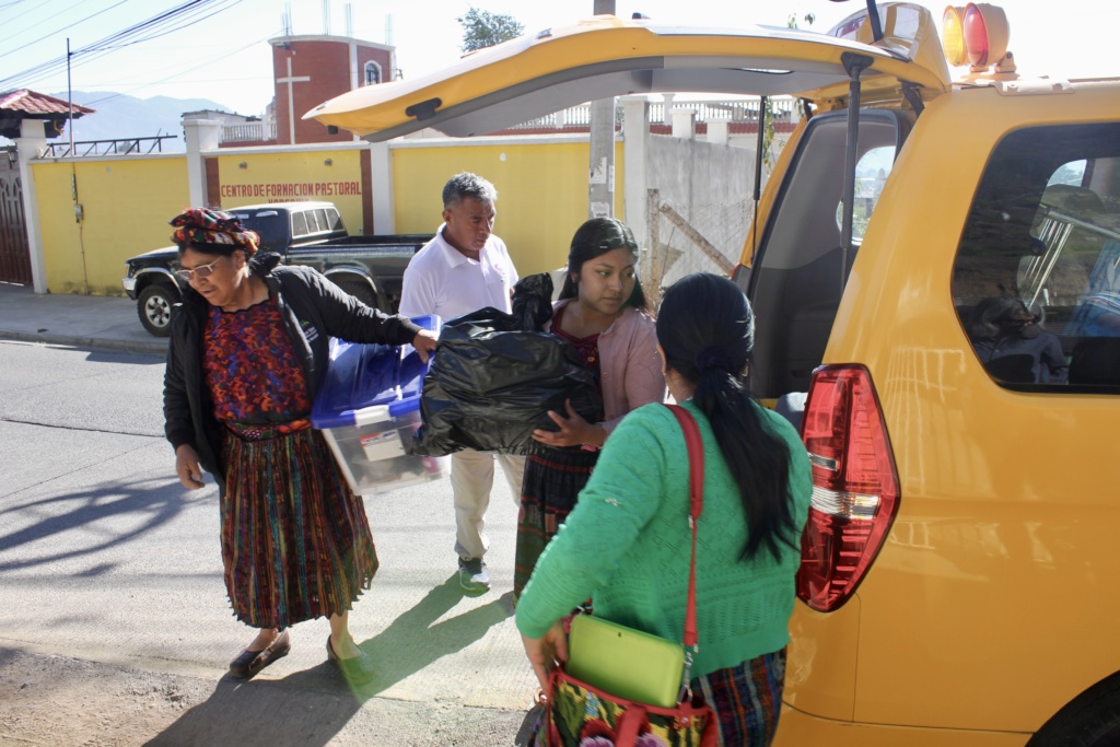 Roots & Roads: Maya Midwifery Mobile Clinics