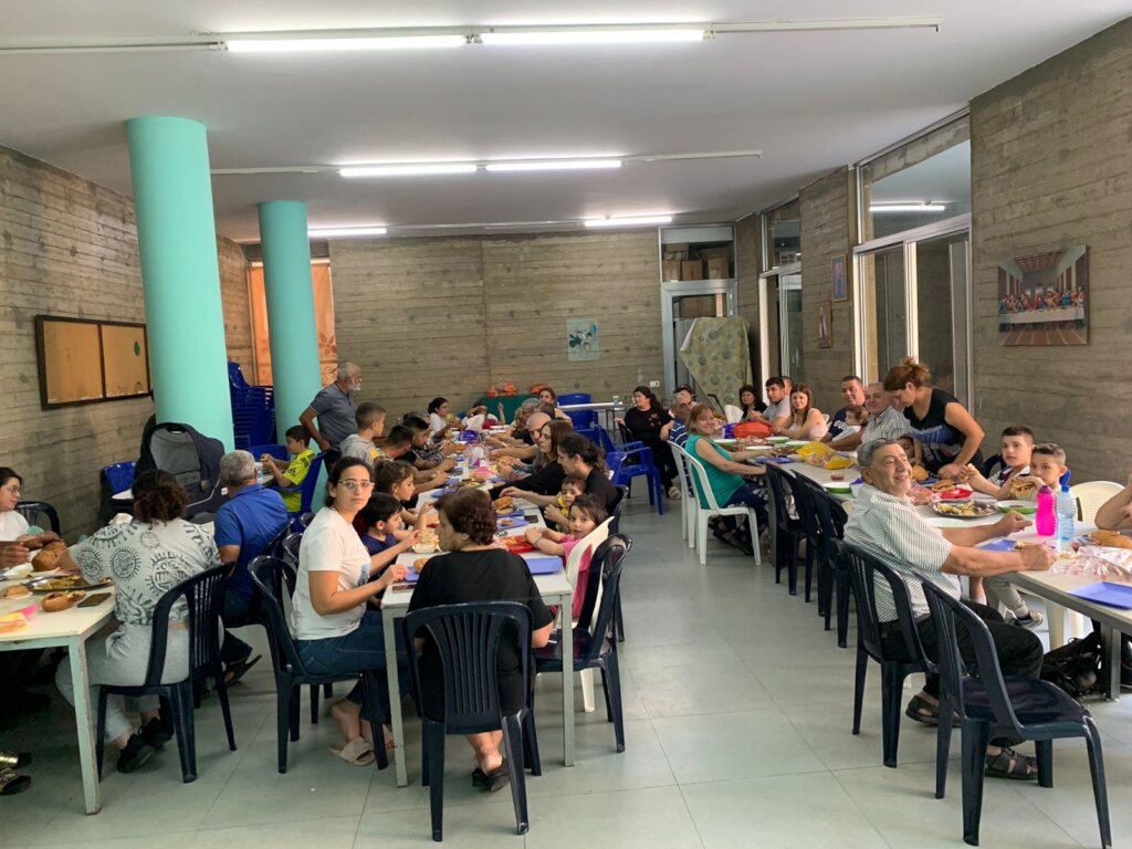 20,000 Hot Meals for Displaced People in Lebanon