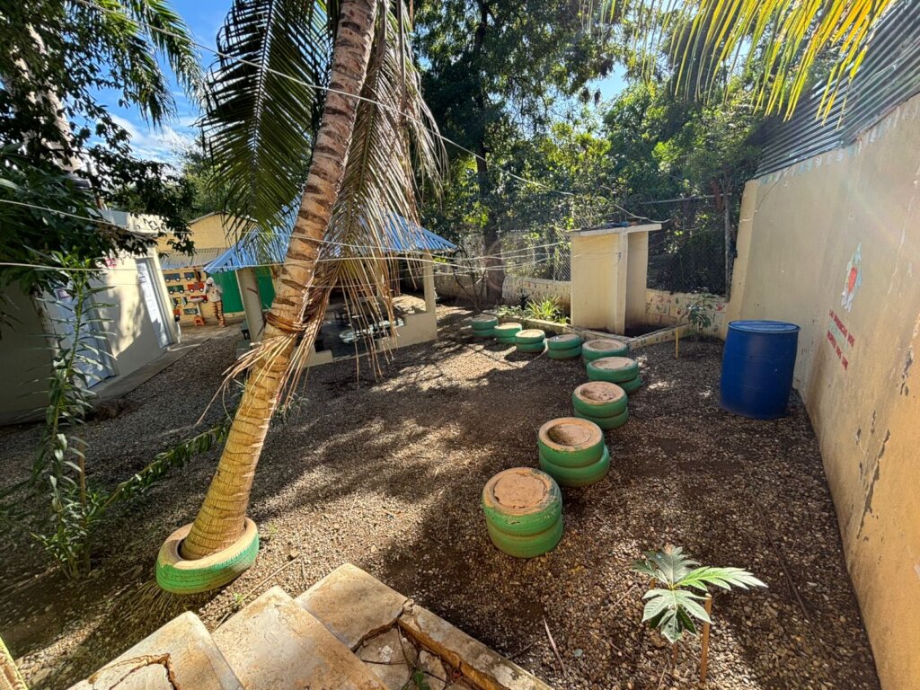 Build a Safe Playground for Batey Libertad Kids