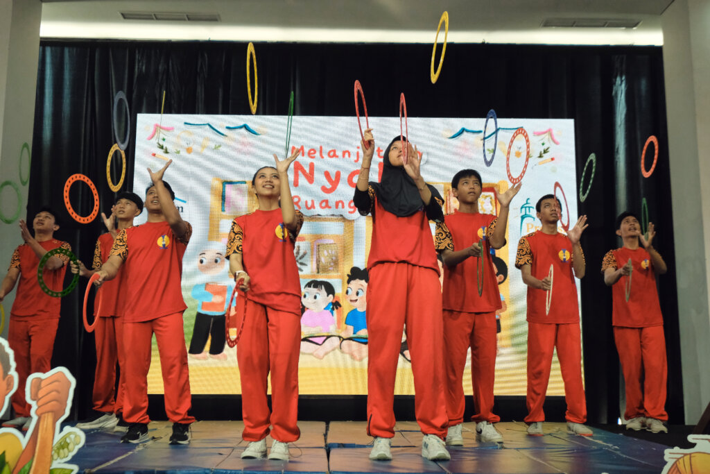 Helping Indonesian Kids Build Dreams Performance