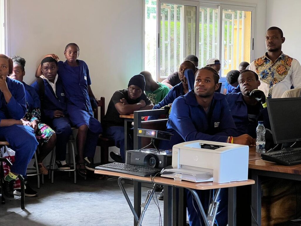 Prevent HIV Spread in Equatorial Guinea