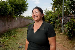 happy customer in El Salvador