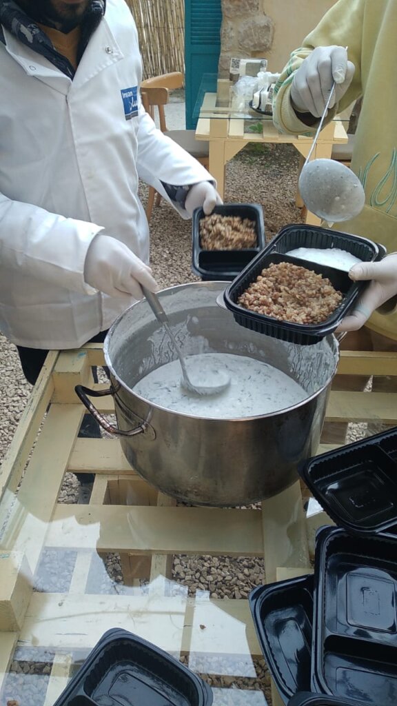 Emergency Meal Assistance for Displaced Families