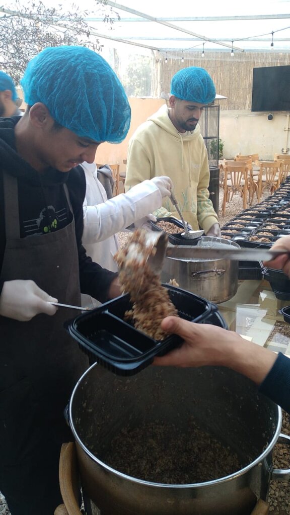 Emergency Meal Assistance for Displaced Families