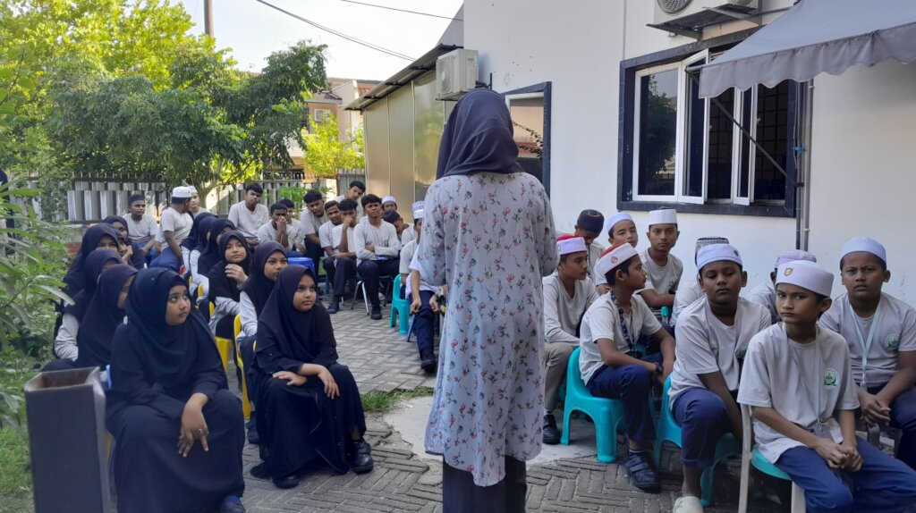 20 Asian Girls Shaping Sustainable Communities