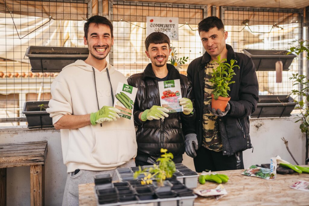 Glocal Roots - Solidarity with People on the Move