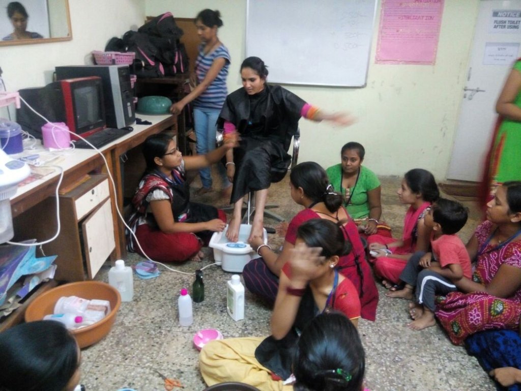 Beauty Parlour Training