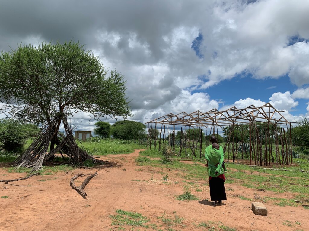 Re-build church for Tanzanian Maasai community