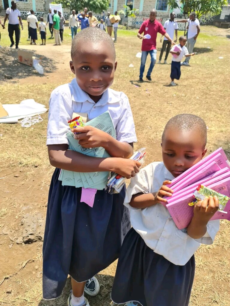 Send School Kits to 1000 Kids in DRC
