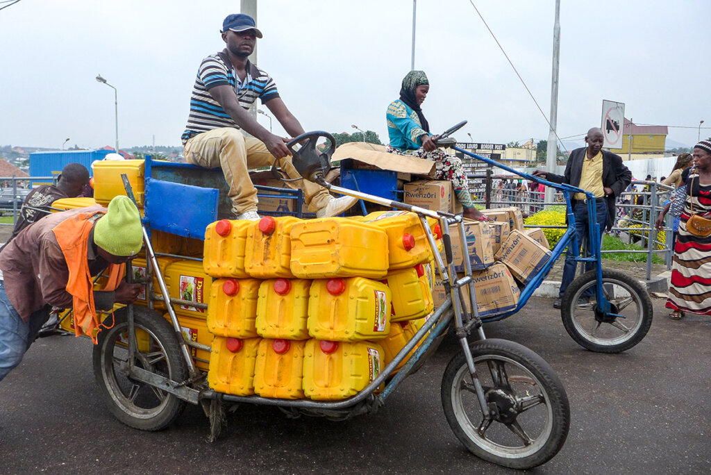 Support disabled people across borders in DRC