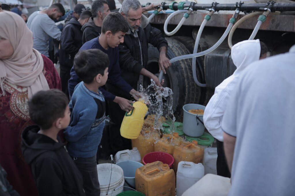 Provide Life-Saving Aid to People in Gaza