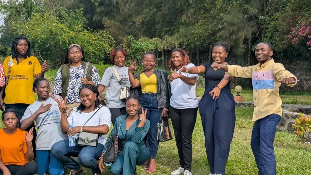 Build bridges through social dialogue in DRC