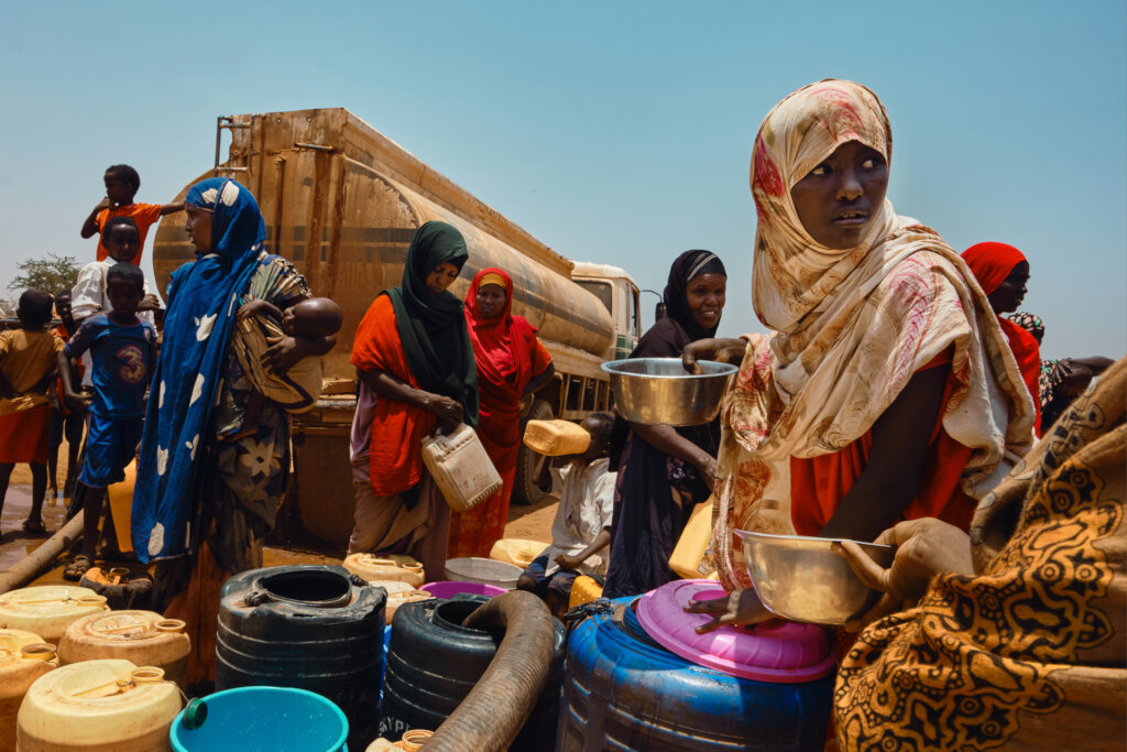 Emergency Food distribution Water trucking wells