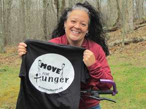 Marcy with her super-cool Move For Hunger t-shirt!