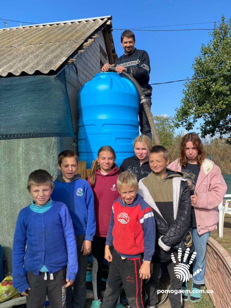 Mobile Aid for Ukraine's Frontline Villages