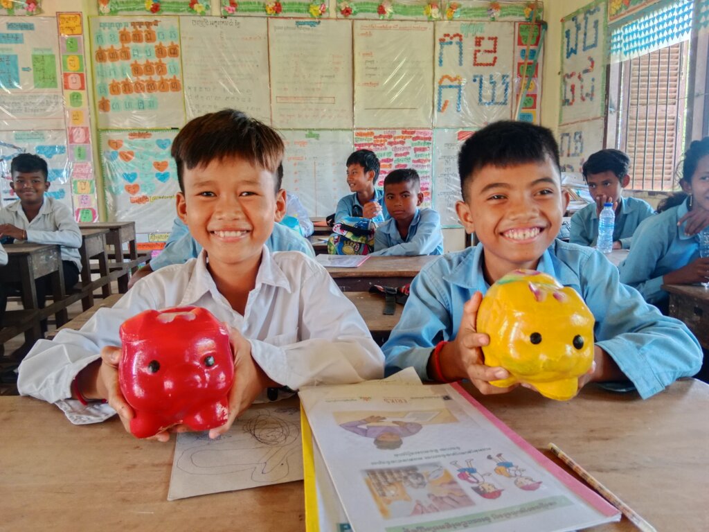 Financial Literacy Training to student in Primary.