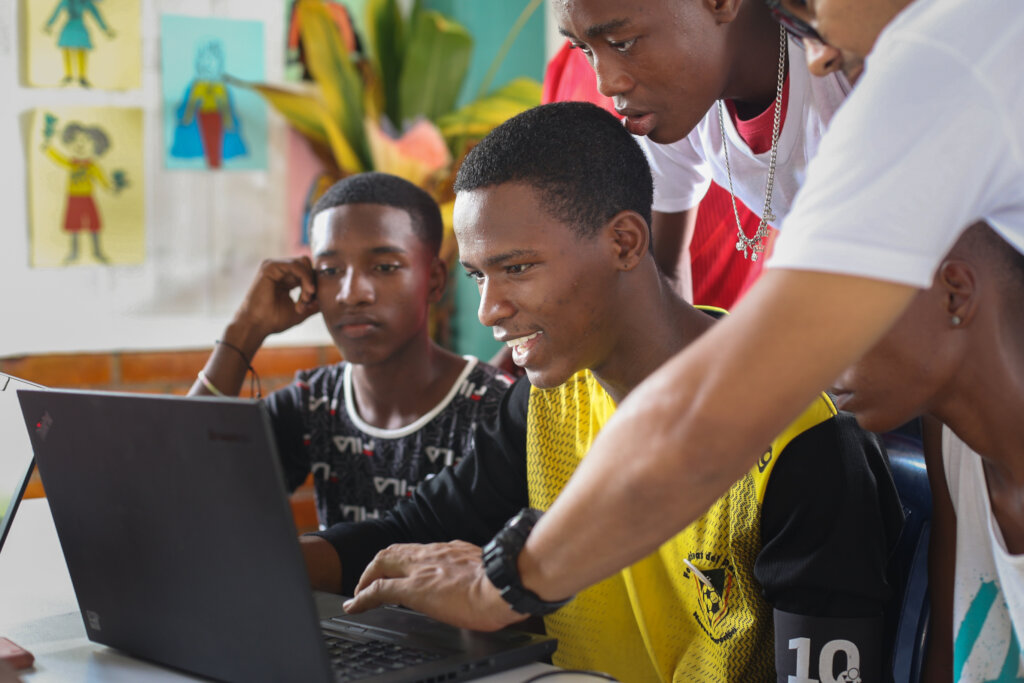Connecting rural Colombia to the the Future