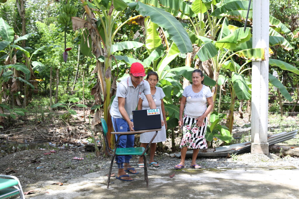 Connecting rural Colombia to the the Future