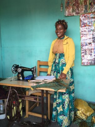 RoLeta is a seamstress in Uganda.