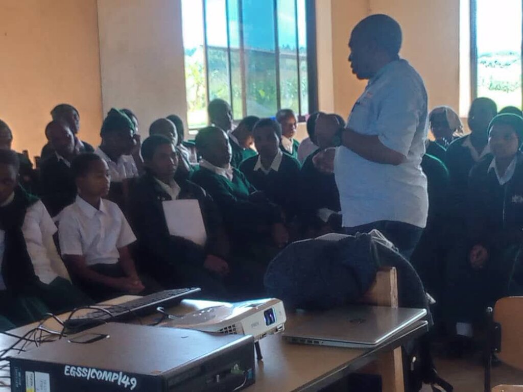 Support 1000 Students With ICT Skills in Tanzania