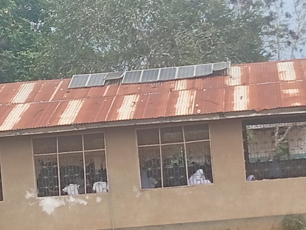 Give A Hand Build 4 Classrooms For 300 Girls.