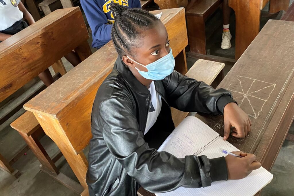 Good Education for 3,000 DRC's Kids post EBOLA