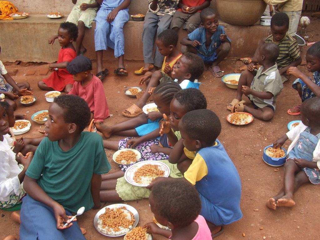 aid for 400 congolese orphans