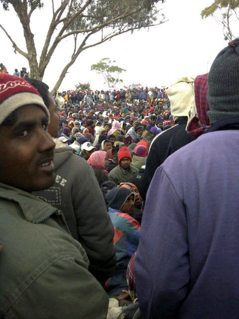 Help 200,000+ people fleeing violence in Libya
