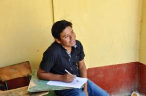 Tomas observes students' behavior at the school