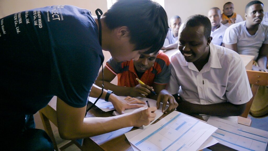 Help Break the Chains of Violence in Somalia