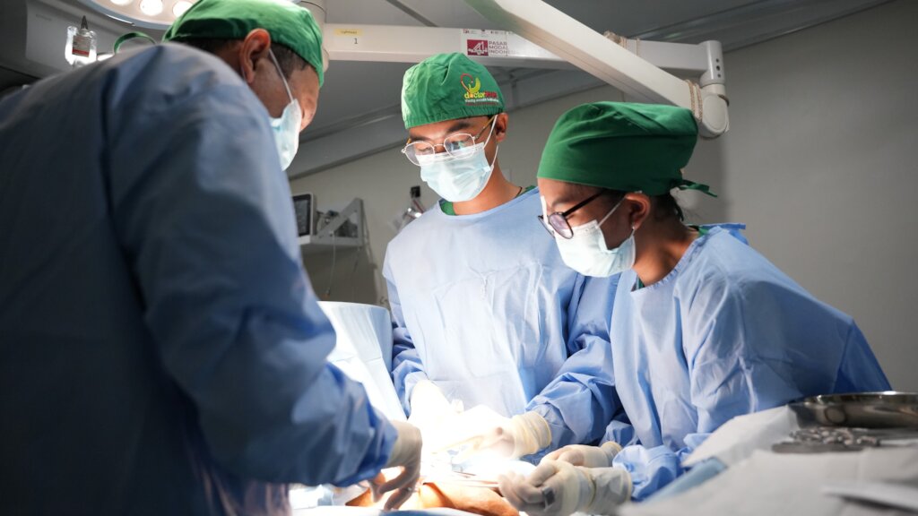 Floating Hospitals Bring Care to Remote Indonesia