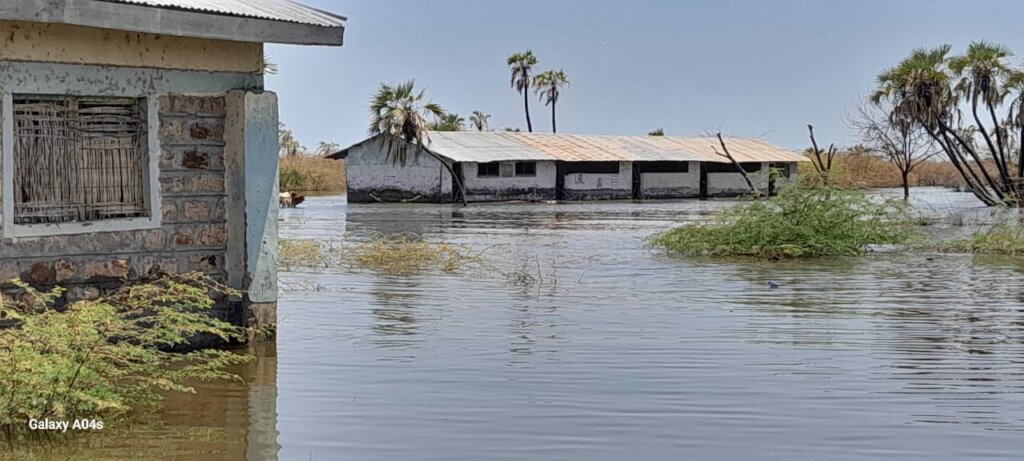 Save 1,000 Children Displaced by Rising Lake Flood