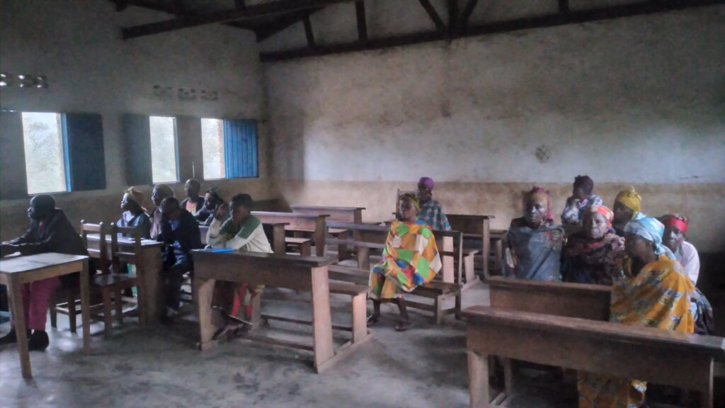 Support Indigenous Women in Kabare Teritory.