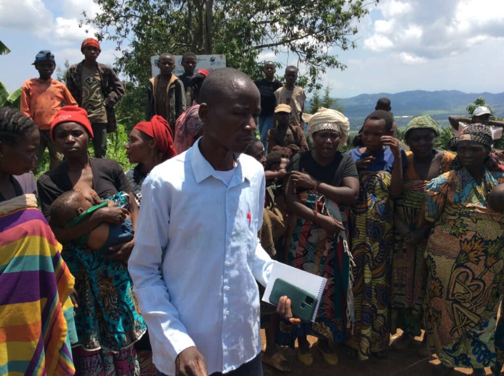 Support Indigenous Women in Kabare Teritory.