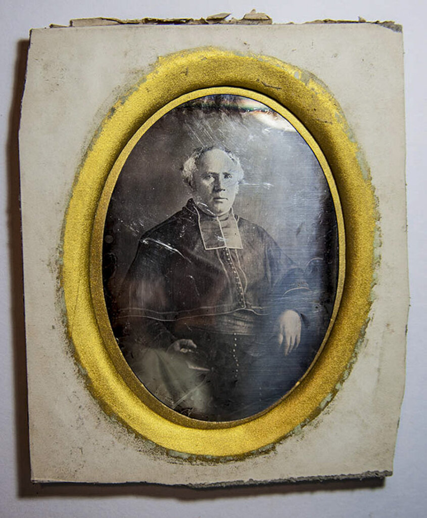 Preserving Argentina's Photographic Memory