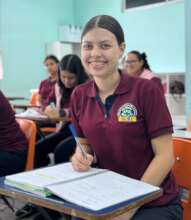 A Brighter Future for Pavas Girls