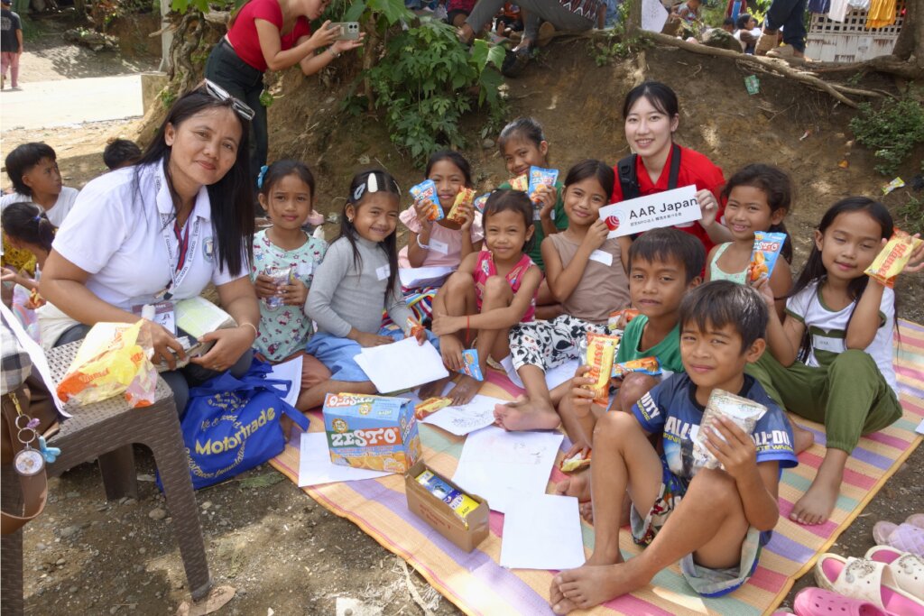 Children participating in the workshop