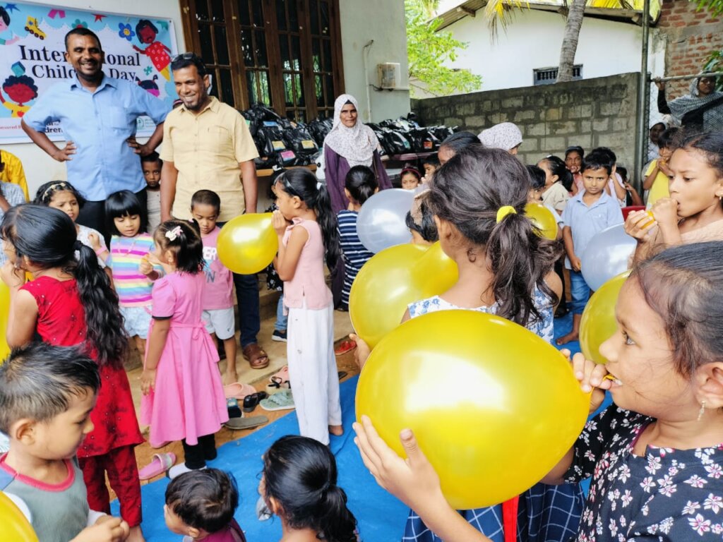 Children Play With TOYS