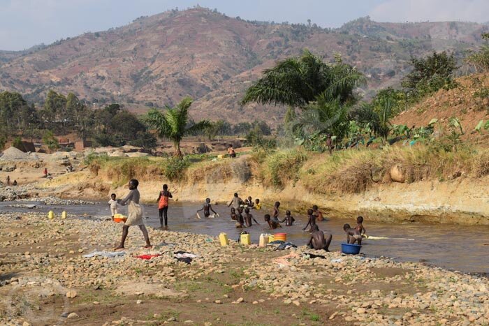 Give water give lifes
