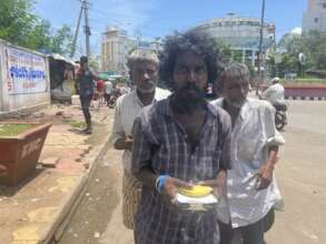 donate a meal to homeless in india