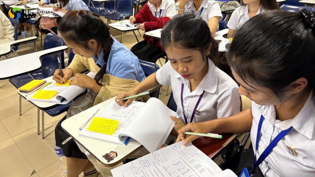 "I want become a female leader in Cambodia!"