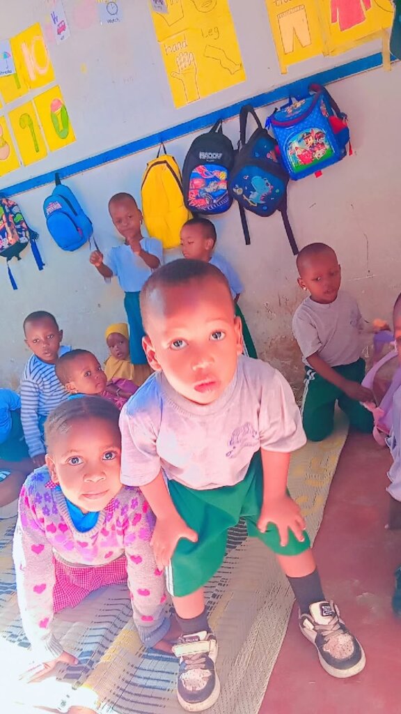 Help 100 Low-Income Children Learn and Thrive