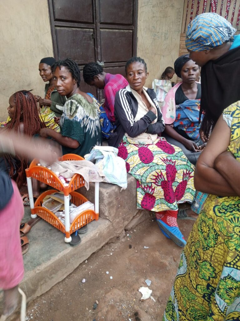 Assisting 1000 internally displaced people in Beni