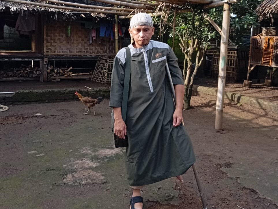 Support Unpaid Rural Teachers in Poverty