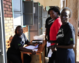 Peer Counselors volunteering in their community
