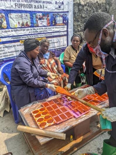 Help Displaced Women Start Businesses in Congo