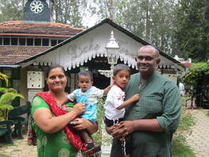 Sakshi's loving family